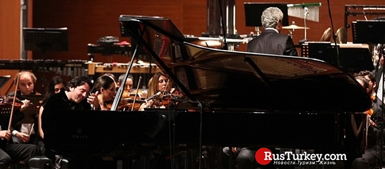 Первый Турецко-русский фестиваль классической музыки стартовал в Анталье