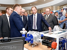 Игорь Комаров и Олег Мельниченко посетили в Пензе выставку импортозамещения