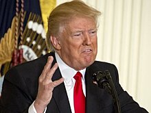 Трамп перечислил все "фальшивые" СМИ