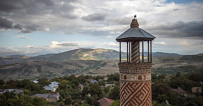 Eurasianet (США): реставрация мечети в Карабахе вызвала ожесточенные споры