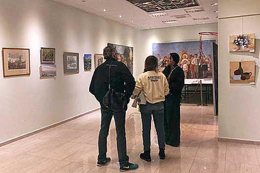 На Кипре открылась выставка картин «Моя Родина» в честь Дня Конституции России