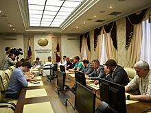 Паспорт с Бэтменом. Молодой фотограф и его конкурент заявились в губернаторы Челябинской области