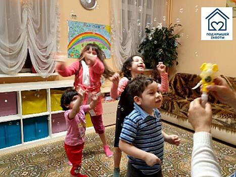 Строители - детям: в России запущена акция «Под крышей заботы»