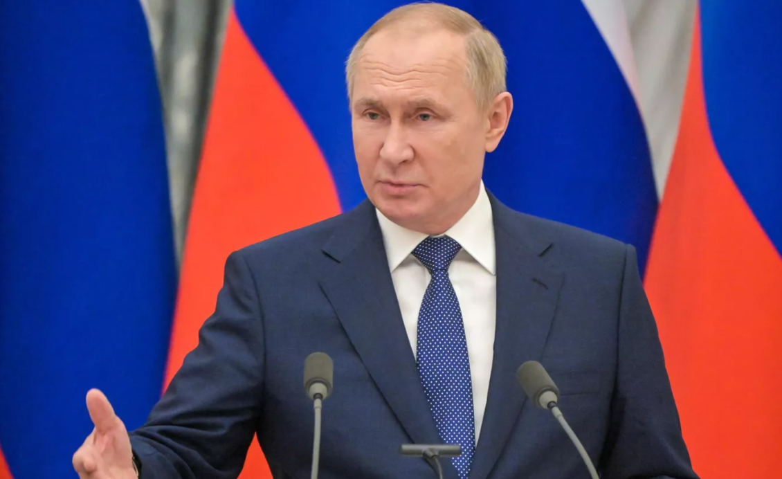 Путин назвал выступающих за отмену русской культуры неумными