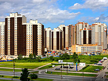 Спрос на петербургские новостройки на старте продаж снизился почти наполовину