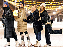 Собянин: До 950 человек вмещает обновленный каток в парке "Сокольники"