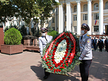 У здания МВД по Республике Дагестан состоялась акция, посвященная Дню солидарности в борьбе с терроризмом