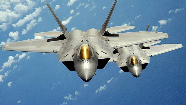F-22 Raptor потерпел позорное поражение