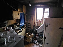 Тела мужчины и женщины нашли в Петербурге, рядом были канистры с жидкостью