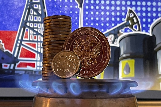Производителей топлива поддержат, нефтяникам увеличат налоги