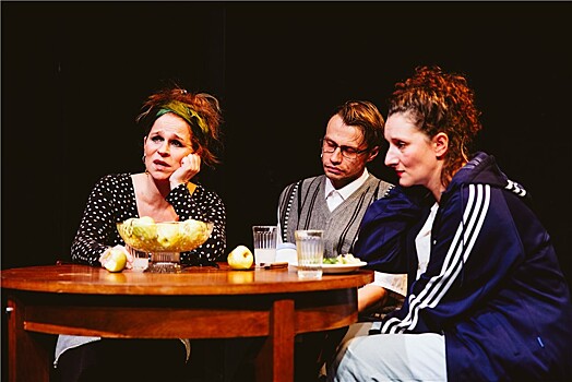 «Это конец света» по пьесе Николая Коляды «Мурлин Мурло»