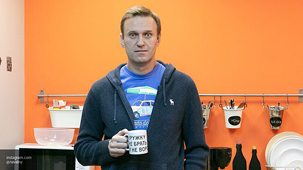Сванидзе назвал «домыслами» версию Guardian об отравлении Навального