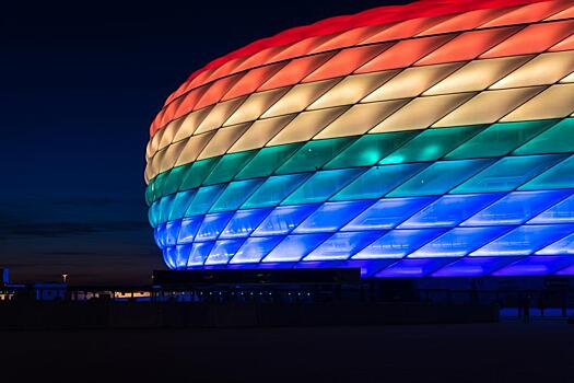 Немецкие футбольные клубы проведут ЛГБТ-флэшмоб во время матча Германия — Венгрия: Новости ➕1, 23.06.2021