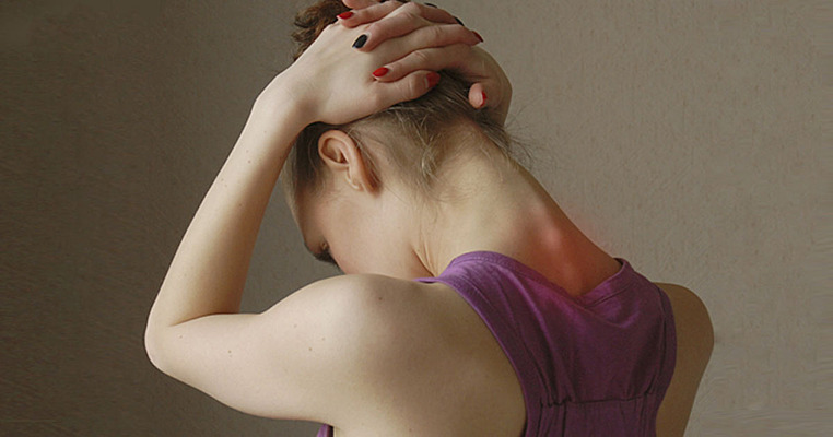 Что делать, если болит шея? 3 простых упражнения на каждый день