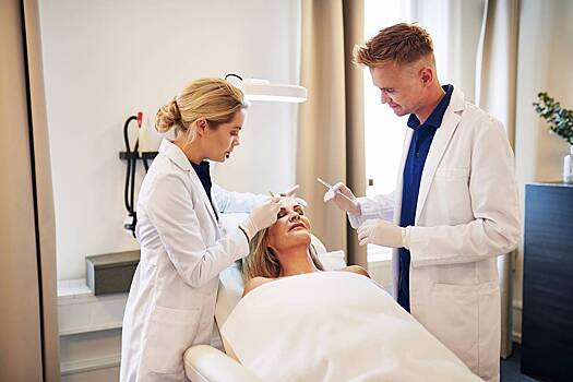 Врач предупредила о наиболее опасном осложнении от уколов красоты