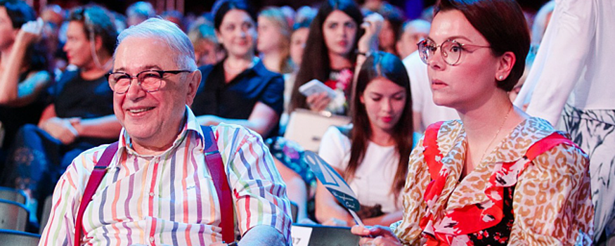 Видео: Таролог предположила, почему Брухунова оставила сына на Петросяна