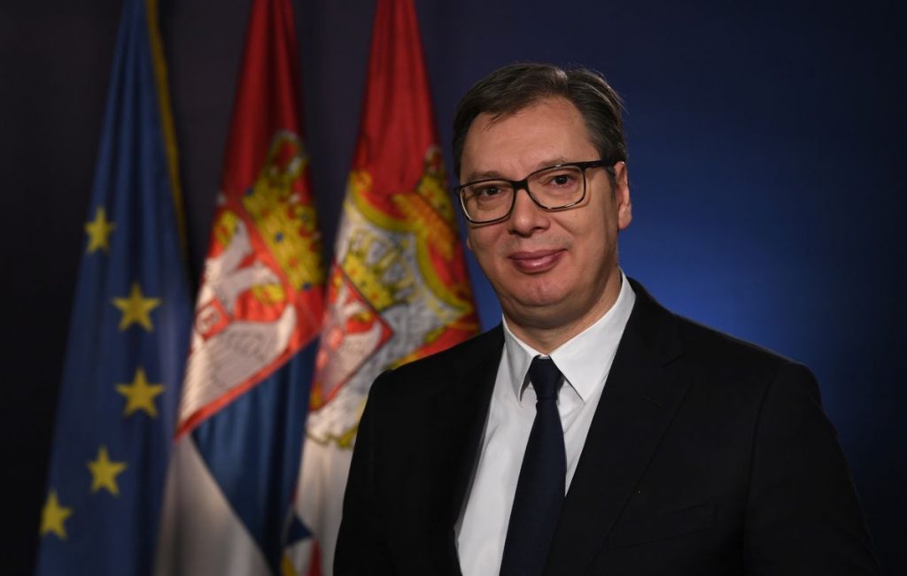 Вучич предрекает Сербии сложные времена и обещает сделать все для защиты страны