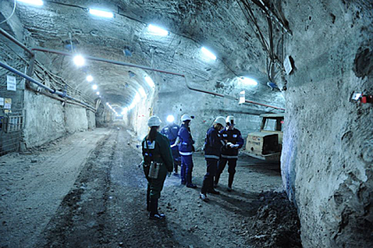 Работающие в шахтах Заполярья женщины получат новую форму