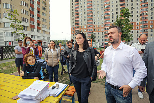 Строительство школы обсудили с жителями ЖК «Изумрудный» в Балашихе