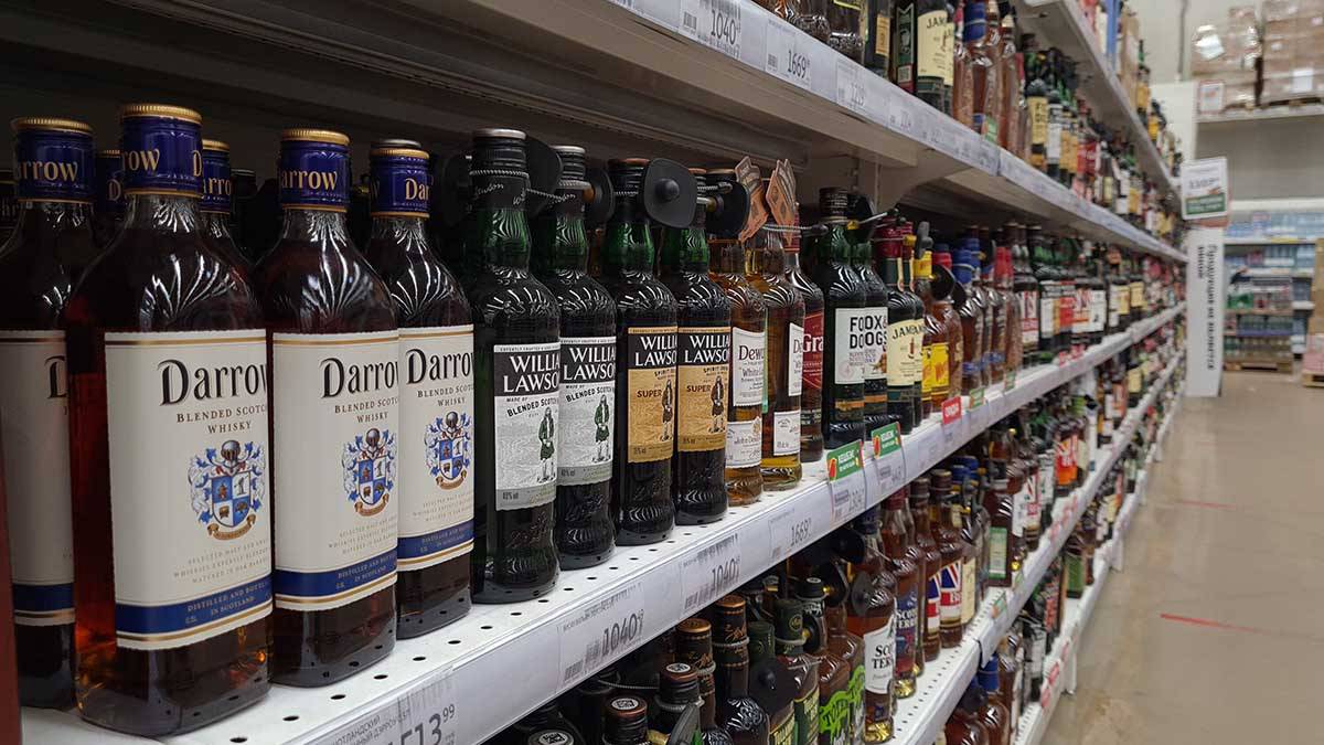 Французский концерн Pernod Ricard прекратил поставки алкоголя в Россию