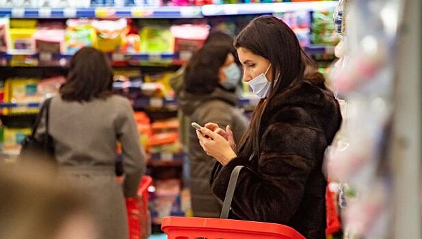 Экономист оценил идею субсидий на продукты для малоимущих семей