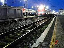 В Югре 12-летнюю девочку сбил поезд