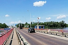 Движение транспорта временно ограничили на мосту через Оку в городском округе Озеры