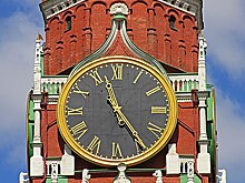 Новый год начнется с первым ударом курантов, а не с последним