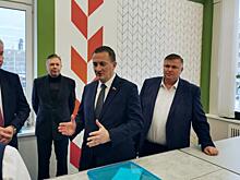Делегации из Минска показали промышленные предприятия и соцучреждения Ленобласти