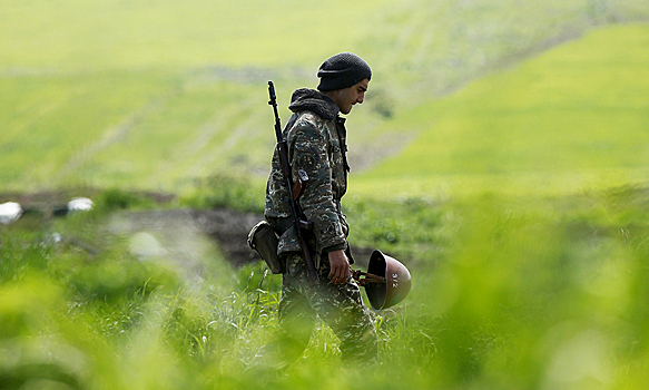 «Минус еще один братский народ»: в Сети поспорили из-за миротворцев в Карабахе