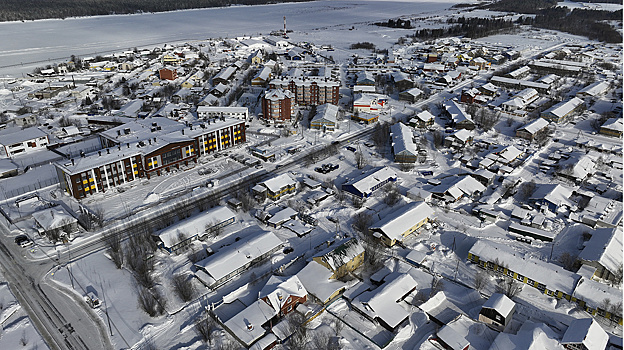 Трапезников провел экскурсию ветеранам Пуровского района