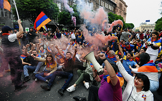 Германия предложила Армении деньги за антироссийские шаги
