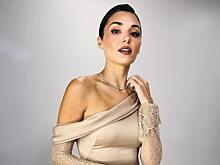 Ханде Эрчел с женихом вышла на красную дорожку Каннского кинофестиваля