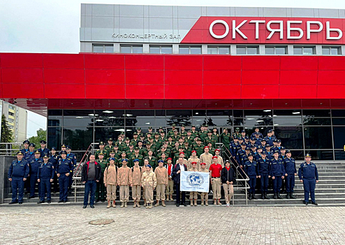 Для военнослужащих ВВО и юнармейцев на Сахалине состоялся показ военной драмы «1941. Крылья над Берлином»