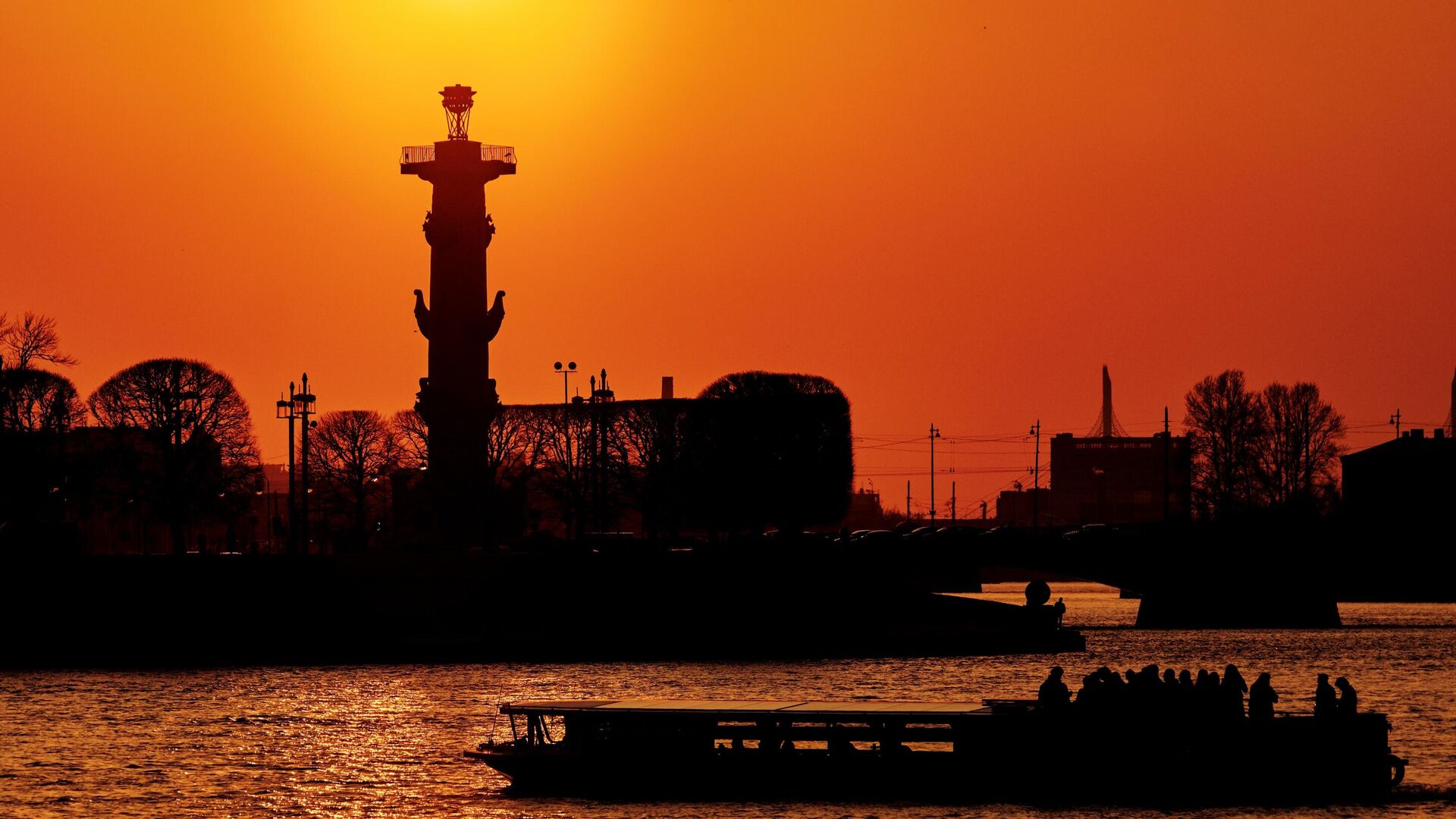 В Петербурге солнце в ноябре светило четыре дня