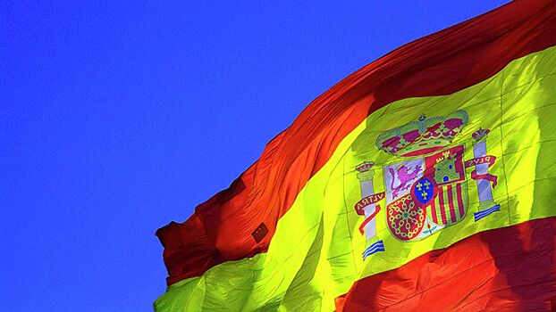Тысячи испанцев вышли на марш в поддержку России