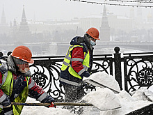 Москвичи начали продавать снег
