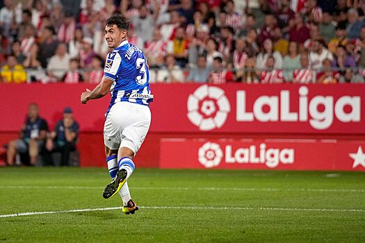 «Бавария» сохраняет интерес к одноклубнику Захаряна — Плеттенберг