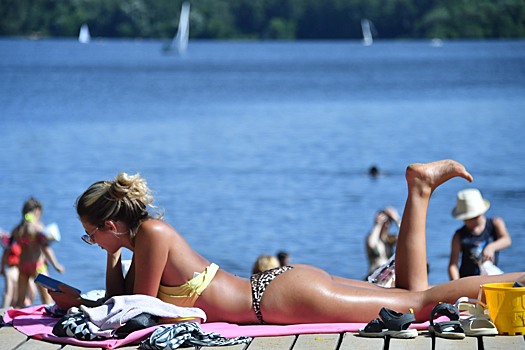 Москвичам назвали пригодные для купания пляжи