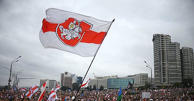Polskie Radio (Польша): нужно убедить Кремль, что вторжение в Белоруссию обойдется ему дорого