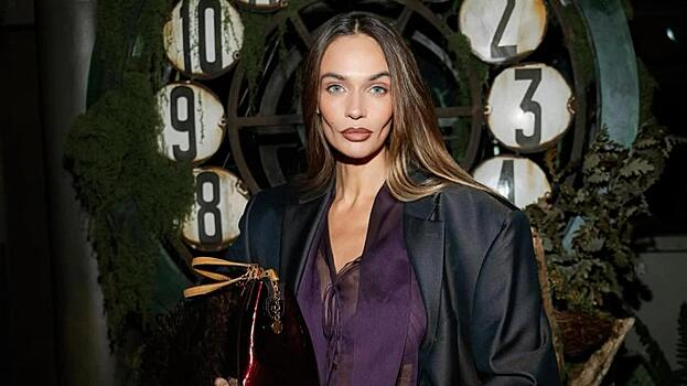 Алёна Водонаева снялась в откровенном образе без бюстгальтера на пляже: фото