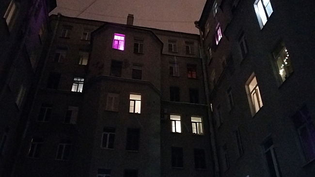 Платите за тьму. В Одессе разгорается скандал из-за счетов за свет, которого нет сутками