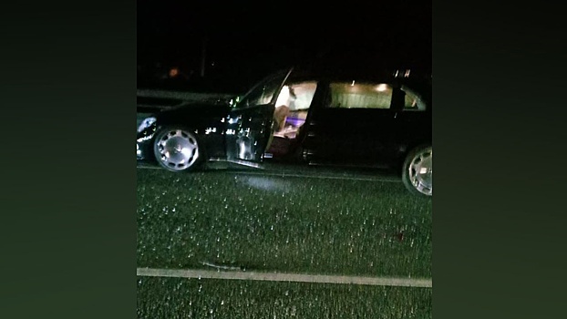 Источник рассказал, почему пострадавшей при ДТП с автомобилем Собчак женщине пришлось ломать зубы