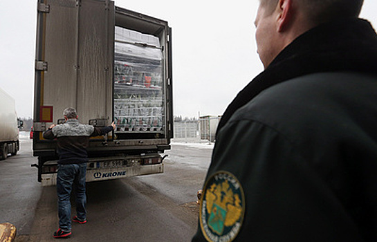 "Известия": Дворкович поручил Россельхознадзору сократить число командировок за границу