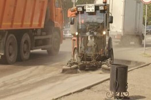 Дороги Кемерова перевели на летнее содержание