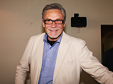 Сыграли свадьбу в библиотеке: 22-летняя дочь звезды фильма «Любовь и голуби» Александра Михайлова вышла замуж