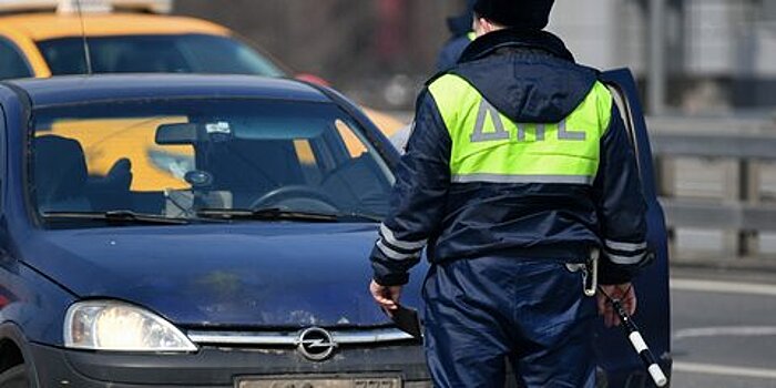 Три автомобиля столкнулось на МКАД в районе Косинской эстакады