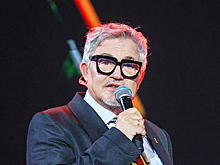 Дибров оправдался за свое голое появление: "Кто из вас не выходил из туалета с расстегнутой ширинкой?"