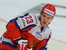 Россиянина Орлова признали третьей звездой дня в НХЛ