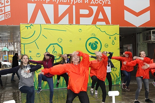 В Южном Бутове прошёл арт-субботник «Разбуди район!»